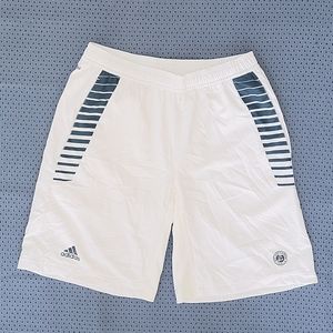 Tennis Shorts Adidas Men's Size Small NWT